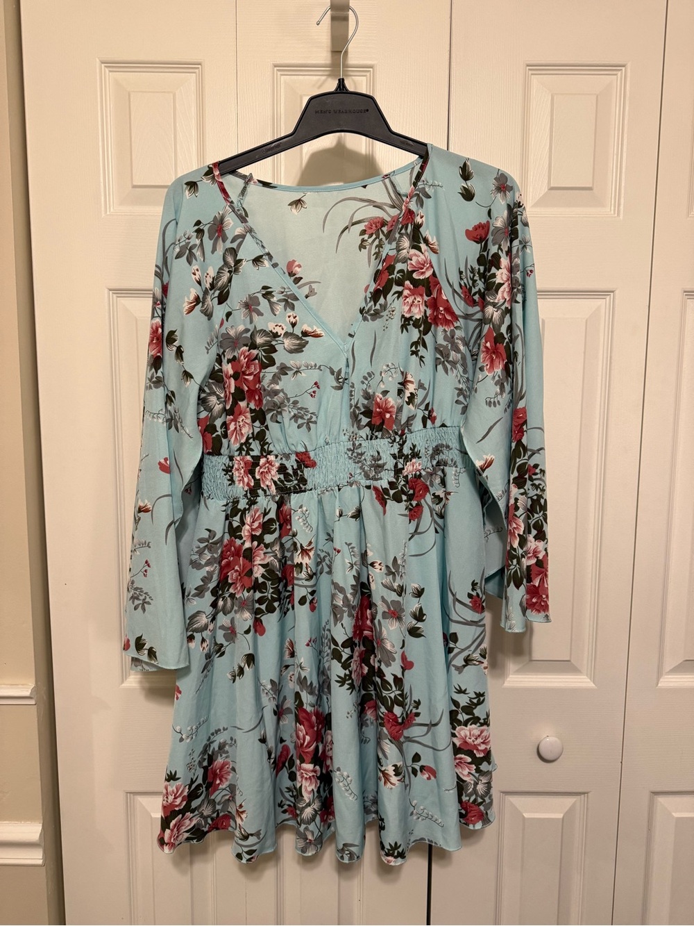 SHEIN Light Blue Floral Long Sleeve V-Neck Dress